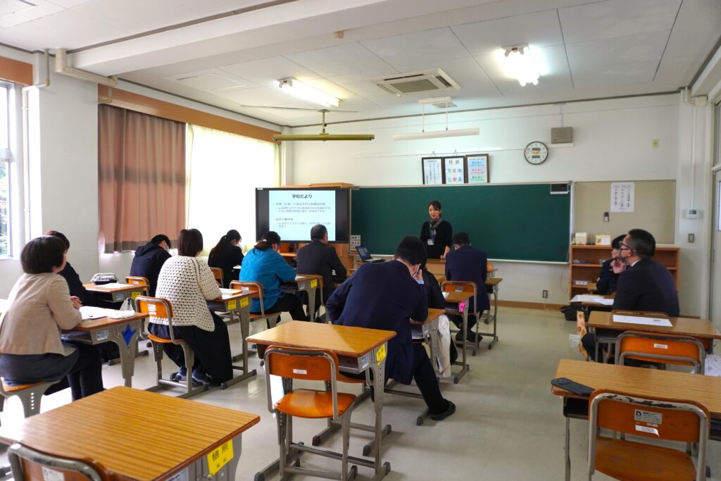 松浦市立今福中学校主催の講座「授業における教材利用と著作権」が開催されました